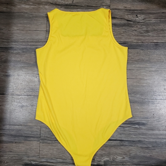 Shein Curve yellow bodysuit - Picture 4 of 6